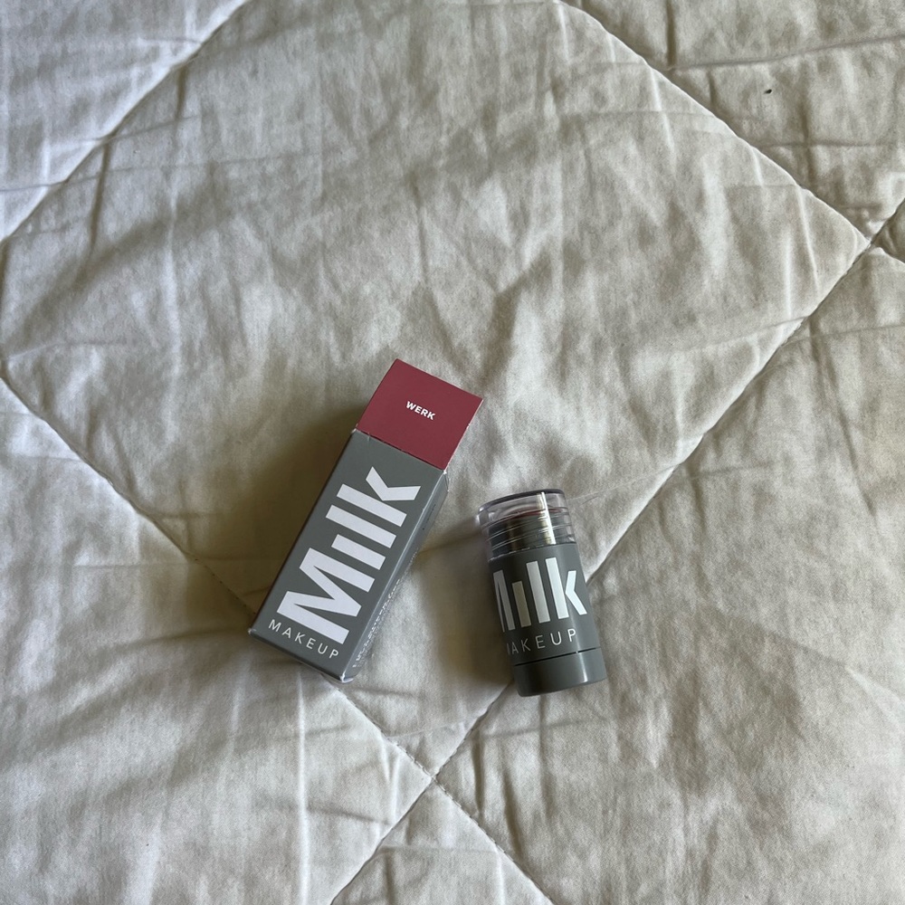 mini milk makeup blush